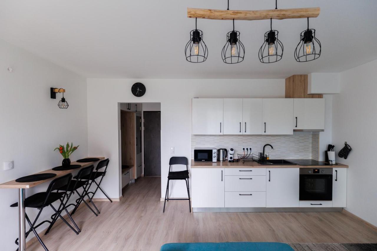 Villa Bauhaus Wellness Apartman Fsz. 1 Siófok Exteriör bild